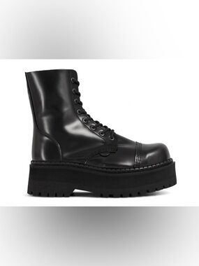 ⚡️NWT⚡️Underground England Steel Toe Cap Platform Boots - UK 6, US Women’s 8